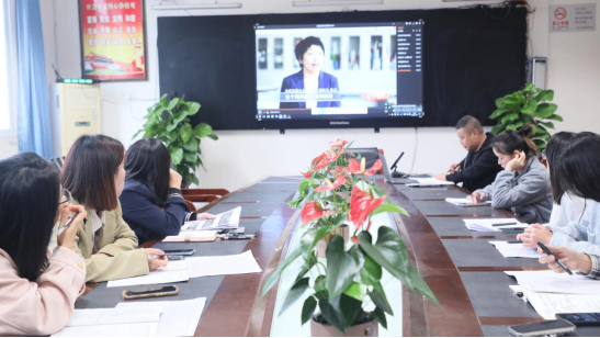 2024年秋季學(xué)期半期德育安全工作會(huì)議170.png