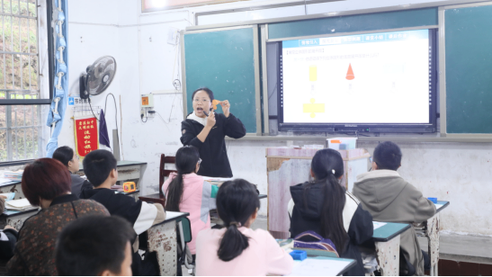 1_冬日送教暖人心，聯(lián)合教研促成長(zhǎng)181.png