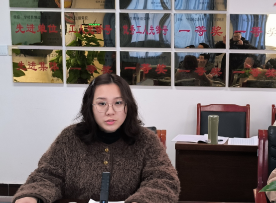 初三年級開學(xué)工作會254.png